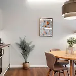 Midtown Nest